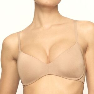 SKIMS Wireless Push Up Bra